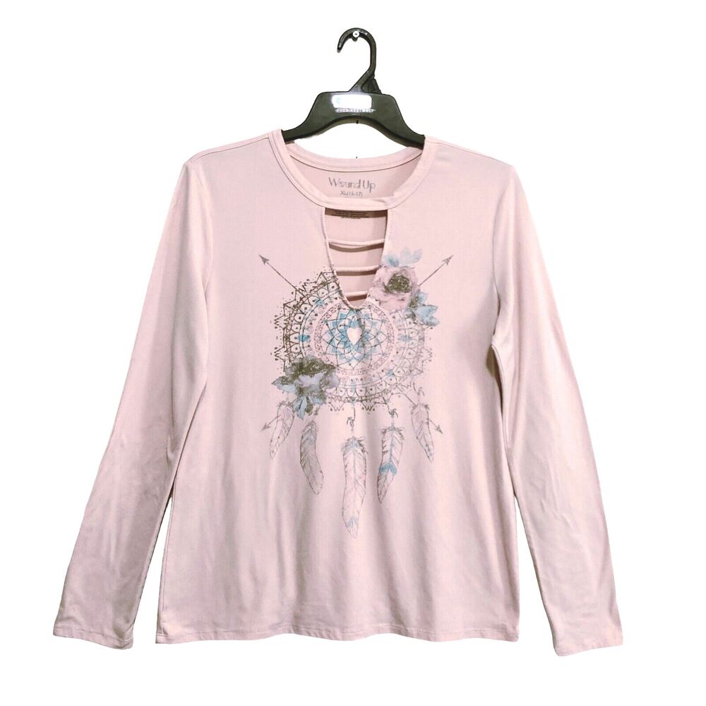 Wound-Up T-Shirt Top Women's Junior XL Pink Dream-Catcher Long Sleeve V-Neck